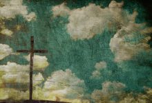 La opinión mayoritaria sobre la crucifixión de Jesus es que este fue sustituido. Pero hay otras versiones transmitidas que se acercan más a la narración del Evangelio