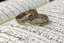 ¿Puede una mujer que se hace musulmana seguir casada con su marido que no lo es?
